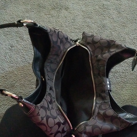 Coach purse - Picture 2 of 7